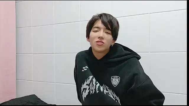 MeganAmber – webcam model profile photo Image 5