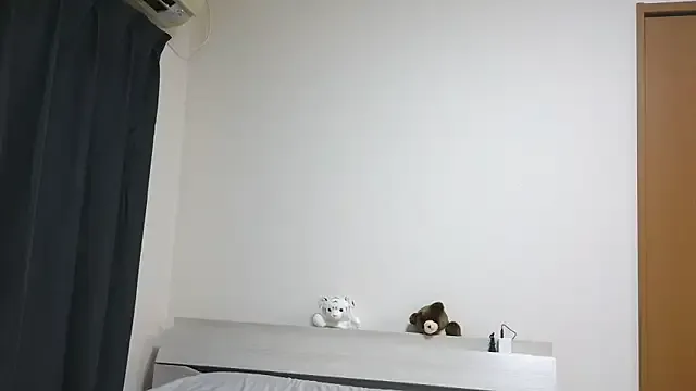 beira-01 – webcam model profile photo Image 3