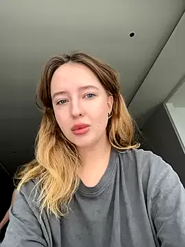 CassieGil – webcam model profile photo Image 15