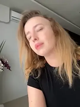 CassieGil – webcam model profile photo Image 18