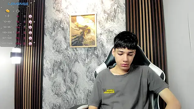 AmyBelmontt – webcam model profile photo Image 11