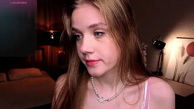 LyraCarvajal – webcam model profile photo Image 14