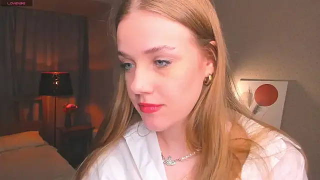 LyraCarvajal – webcam model profile photo Image 15