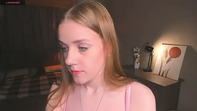 LyraCarvajal – webcam model profile photo Image 16