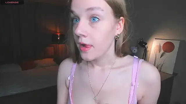 LyraCarvajal – webcam model profile photo Image 7