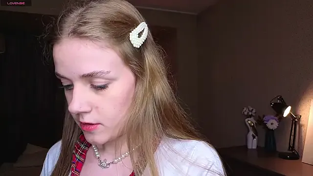 LyraCarvajal – webcam model profile photo Image 8