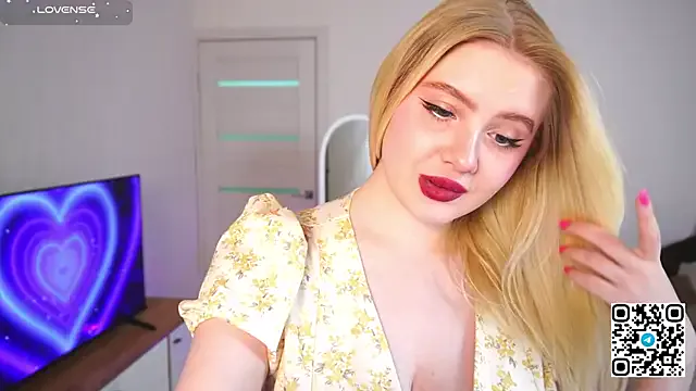 __Miray__ – webcam model profile photo Image 14