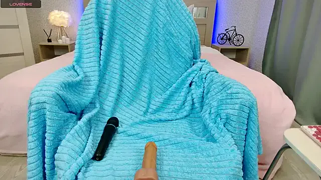 SkyLumen – webcam model profile photo Image 3