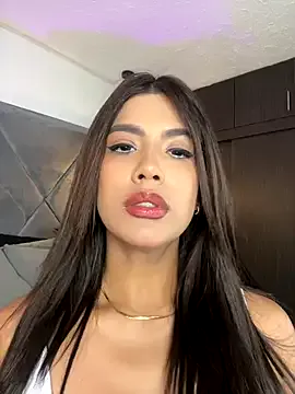 JadeMartinelli – webcam model profile photo Image 10