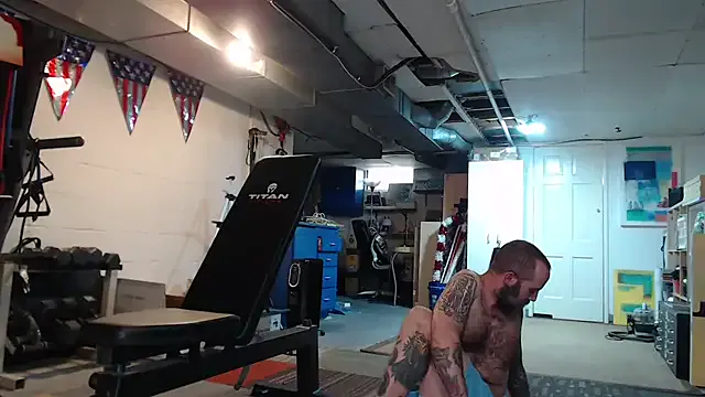 Amida_Chris – webcam model profile photo Image 13