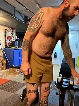 Amida_Chris – webcam model profile photo Image 6