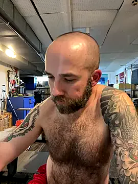 Amida_Chris – webcam model profile photo Image 8