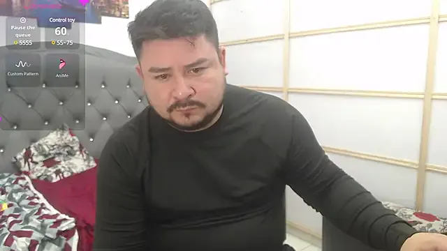 AmyBelmontt – webcam model profile photo Image 2