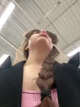 RafaellaCaruso – webcam model profile photo Image 14