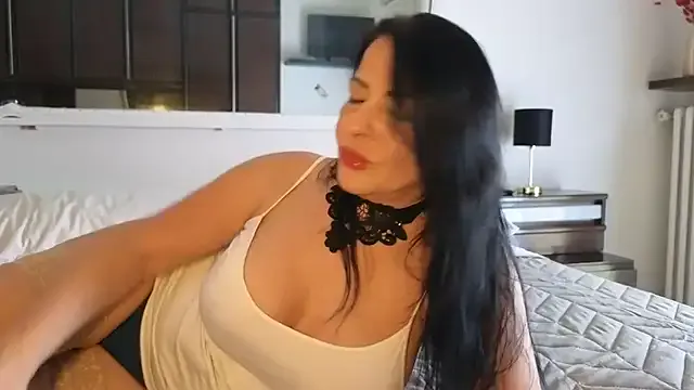 SeleneHart – webcam model profile photo Image 17