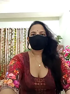 LyraCarvajal – webcam model profile photo Image 10