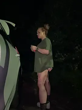 LauraCaruso – webcam model profile photo Image 3