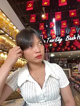 SeleneHart – webcam model profile photo Image 16