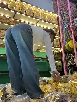 SeleneHart – webcam model profile photo Image 9