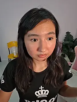 VivianWilson – webcam model profile photo Image 10