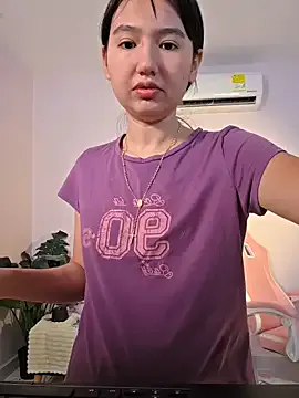 VivianWilson – webcam model profile photo Image 12