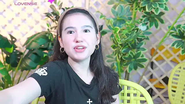 VivianWilson – webcam model profile photo Image 19