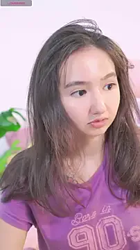 VivianWilson – webcam model profile photo Image 5