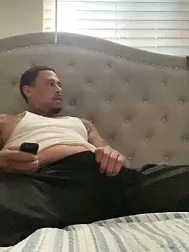 AmyBelmontt – webcam model profile photo Image 7