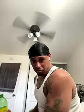 AmyBelmontt – webcam model profile photo Image 9