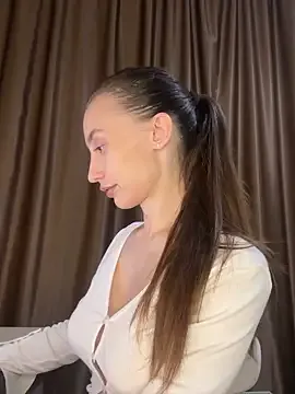 CoralMorgan – webcam model profile photo Image 16