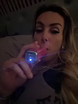 BellaDavies – webcam model profile photo Image 11