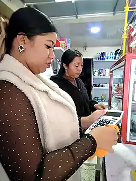 EmilyWeston – webcam model profile photo Image 15