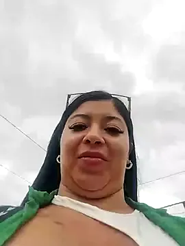 EmilyWeston – webcam model profile photo Image 19