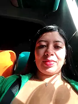 EmilyWeston – webcam model profile photo Image 3