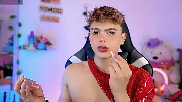 AishaNowak – webcam model profile photo Image 9