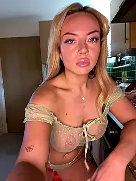 KaraNoir – webcam model profile photo Image 16