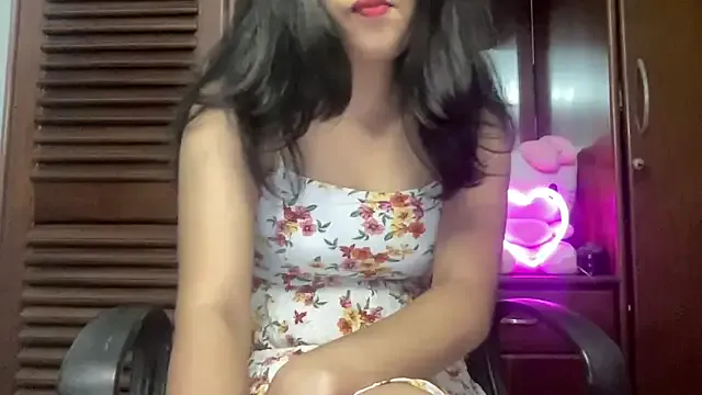 VivianWilson – webcam model profile photo Image 16