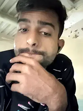 AmyBelmontt – webcam model profile photo Image 5