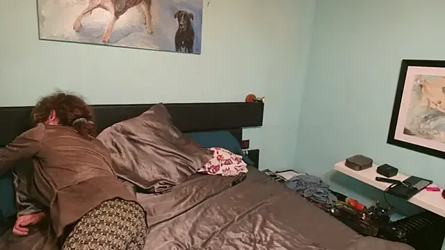 Noya – webcam model profile photo Image 4