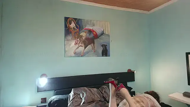 Noya – webcam model profile photo Image 8