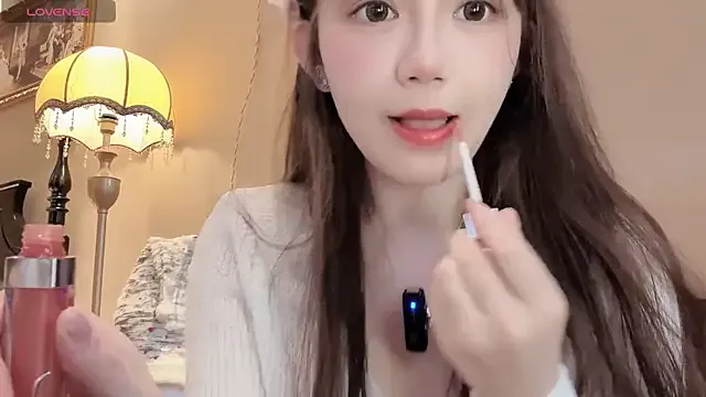 magic_rousse – webcam model profile photo Image 13