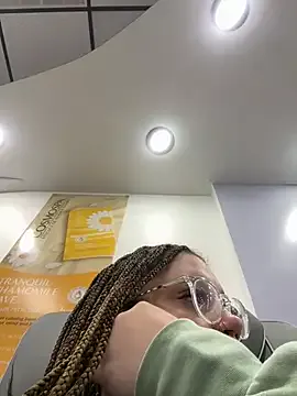 KataKovalenko – webcam model profile photo Image 3