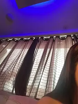 AmyBelmontt – webcam model profile photo Image 18