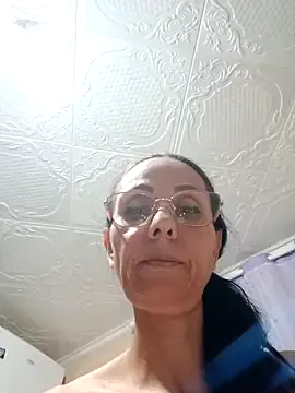 ThickyMinajxx – webcam model profile photo Image 3