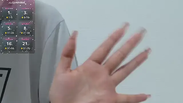 NoaMarin – webcam model profile photo Image 2