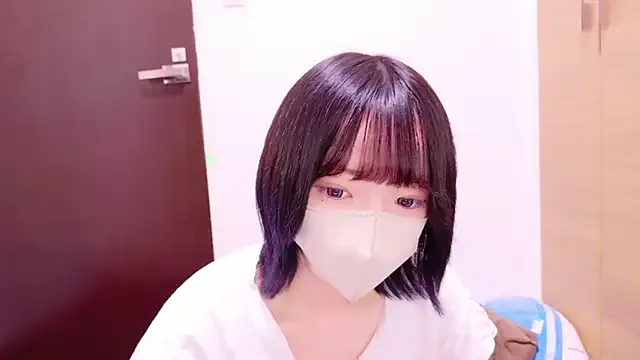 LucieHells – webcam model profile photo Image 11