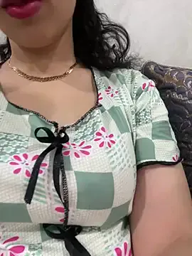 AshleyEmerald – webcam model profile photo Image 3