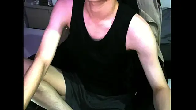 Noya – webcam model profile photo Image 10