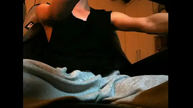 Noya – webcam model profile photo Image 13