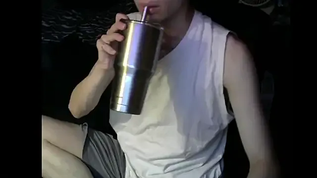 Noya – webcam model profile photo Image 2